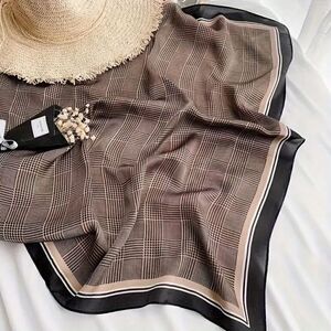 27.6" Vintage Houndstooth Square Scarf Thin Soft Cozy Smooth Neck Scarf: